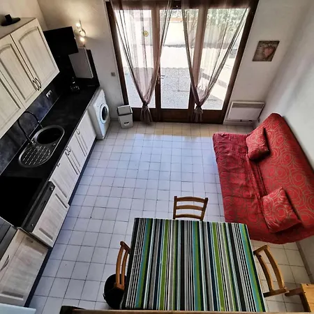 Les Captivantes - Deux Pieces Mezzanine Avec Vue Sur A Port Leucate. Ref: 1capt_p3 Mae-5244